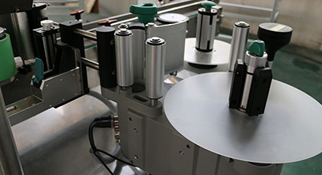 即打即貼貼標機有什么特點，主要是在什么場合里使用？