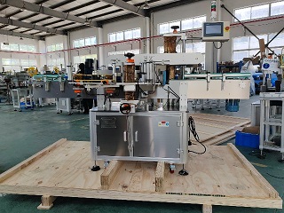 2025.6.18巴拿馬雙面不干膠貼標(biāo)機(jī)1臺(tái)